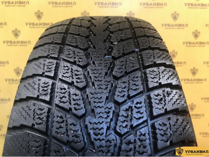 Toyo Winter Tranpath S1 215/65 R16 98Q