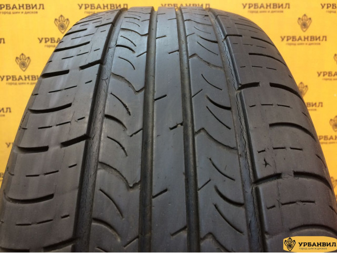 Roadstone Classe Premiere CP672 205/65 R15 94H