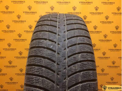 Kumho I'Zen KW23 215/65 R16