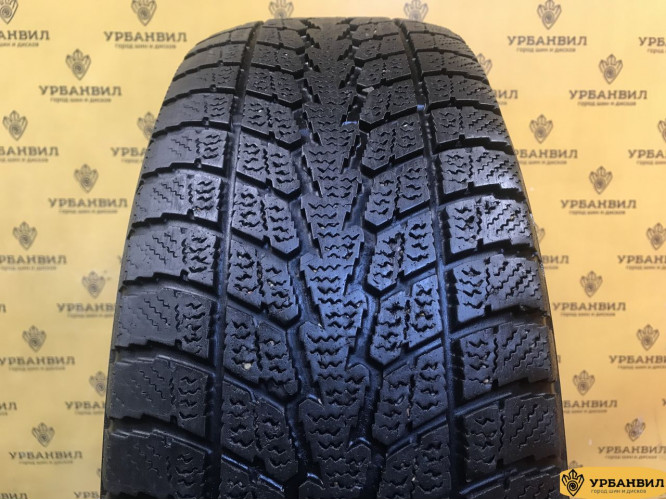 Toyo Winter Tranpath S1 215/65 R16 98Q