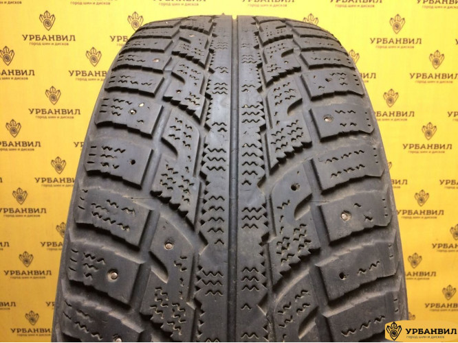 Kumho I'Zen RV Stud KC16 225/60 R18 104T