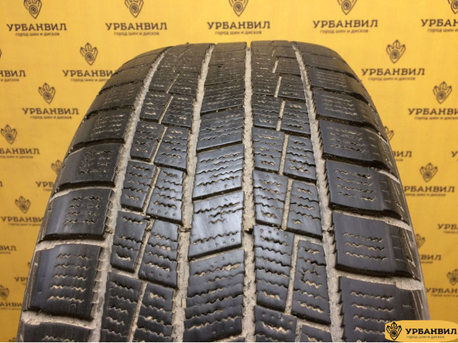 Goform W705 215/55 R17 94T