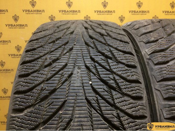 Nokian Tyres Hakkapeliitta R2 245/45 R17 99R