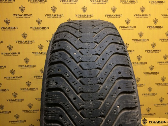 Goodyear UltraGrip 500 225/65 R17 102T