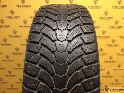 Maxtrek Trek M900 Ice 215/55 R17 98T