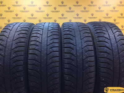 Bridgestone Ice Cruiser 7000 225/65 R17 106T