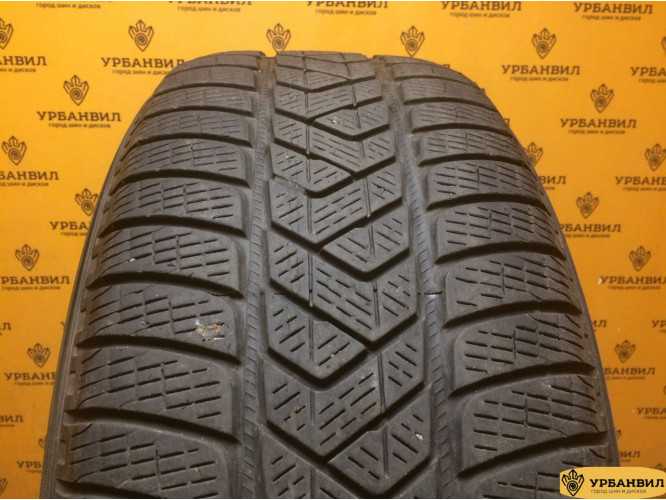 Pirelli Scorpion Winter RFT 255/55 R18 109V