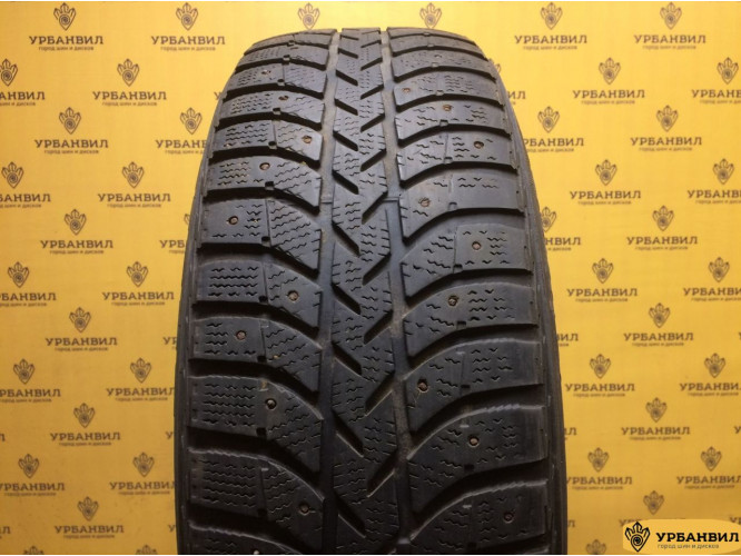 Bridgestone Ice Cruiser 5000 235/65 R17 108T