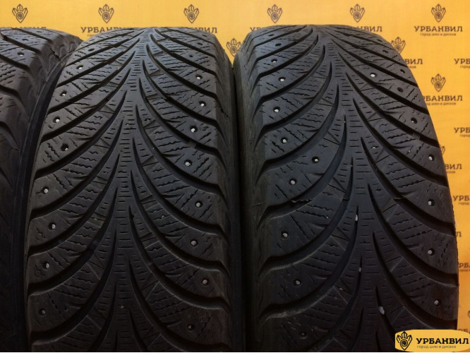 Sava Eskimo Stud 185/65 R15 88T