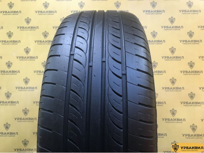 DoubleStar DH05 215/60 R16 99H