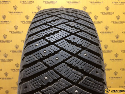 Goodyear ultragrip 500 215/55 R17 94T