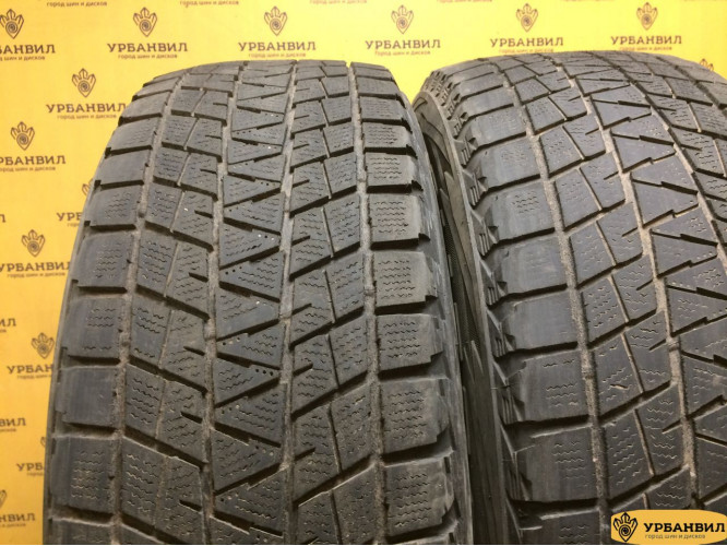 Bridgestone Blizzak DM-V1 235/65 R17 108R