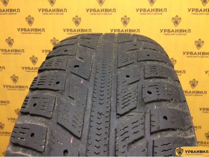 Kumho I'Zen KW22 215/65 R16 98T