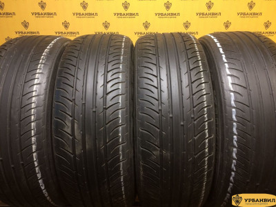 Kumho Ecsta SPT KU31 215/60 R16 95V