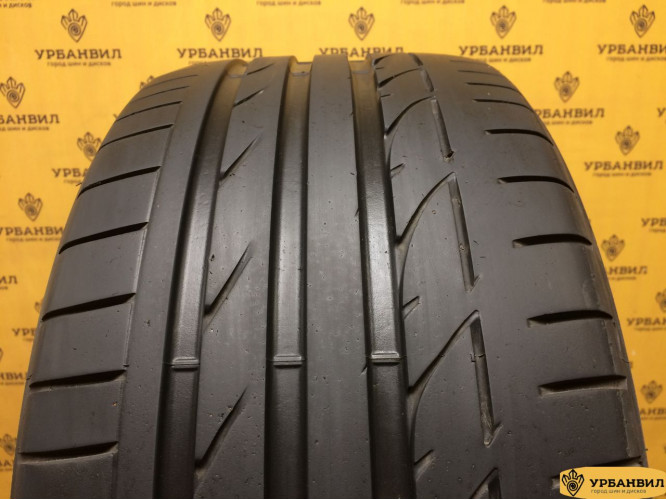 Bridgestone Potenza S001 255/40 R18 84V