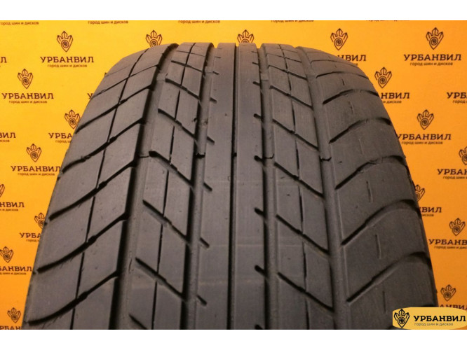 Maxxis MA-551 215/55 R16