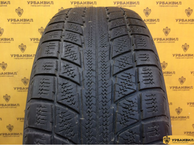 Triangle TR777 215/60 R16 95T