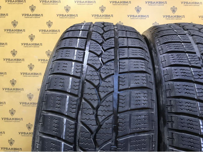 Kormoran SnowPro B2 215/55 R17 98V