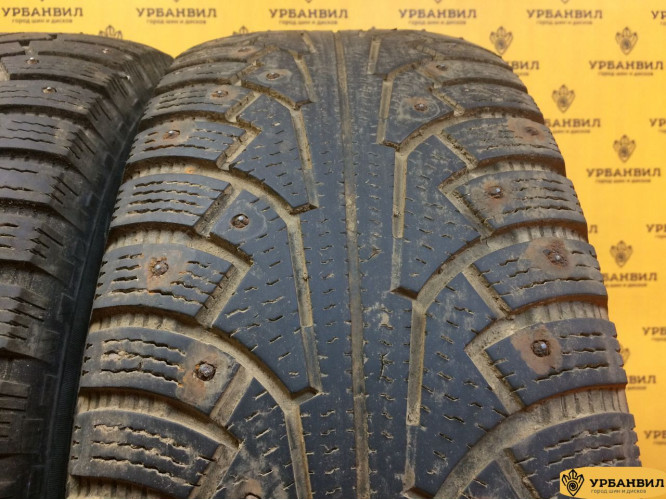 Nokian Tyres Hakkapeliitta 5 SUV 245/65 R17 111T