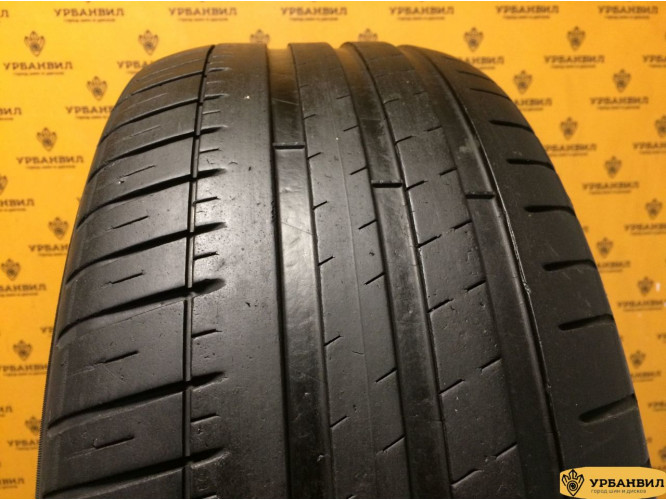 Michelin Pilot Sport 235/45 R17