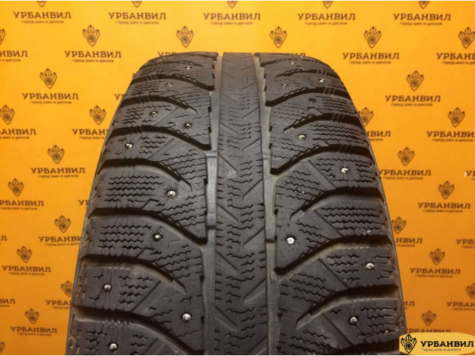 Bridgestone Ice Cruiser 7000 215/60 R16