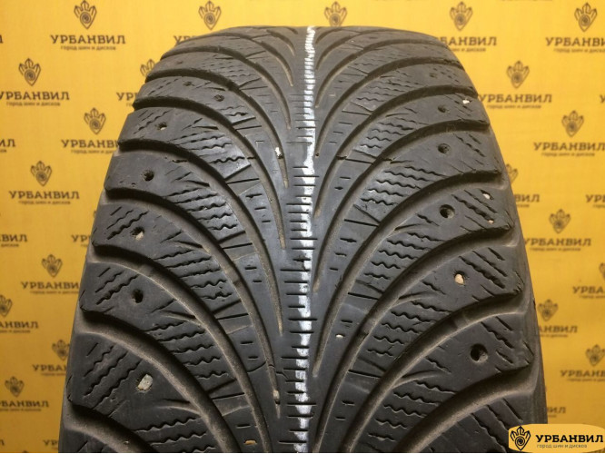 Goodyear UltraGrip Extreme 215/55 R16 93T