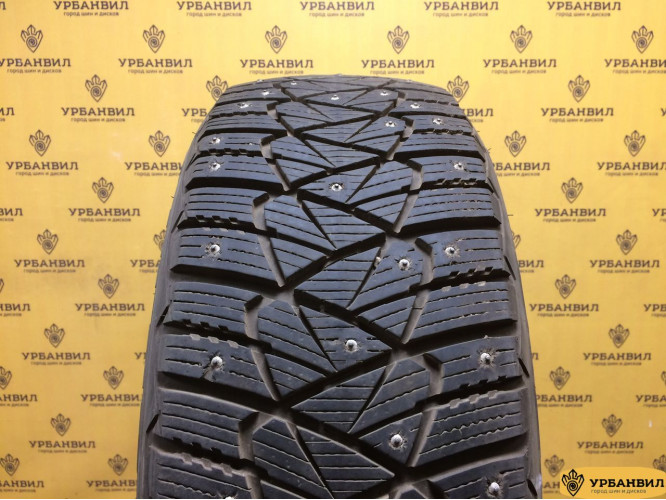 Goodyear Ultragrip 600 215/55 R17 98T